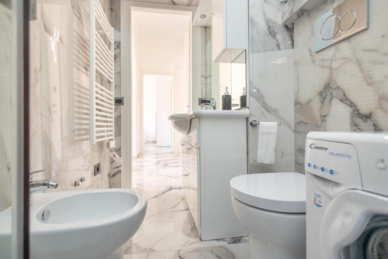 Casa Vacanza  La Rosa  Oneglia Centro Imperia Esterno foto